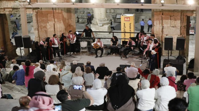 الموسيقى والشعر والمسرح تتألق في سادس أيام مهرجان جرش