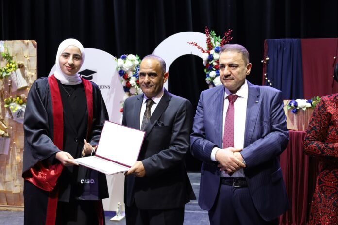 تكريم أوائل الثانوية العامة في الزرقاء بحضور مجتمعي مميز