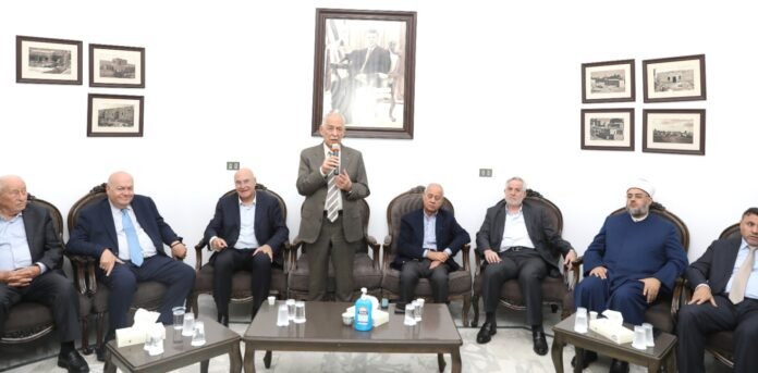 مندوبا عن الملك وولي العهد .. العيسوي يعزي عشيرة البدري