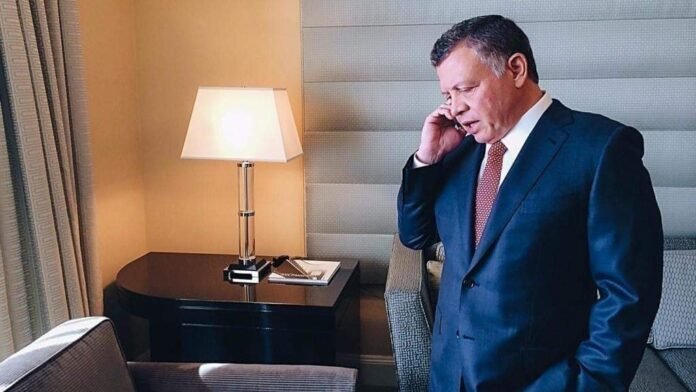 الملك يتلقى اتصالا هاتفيا من الرئيس العراقي